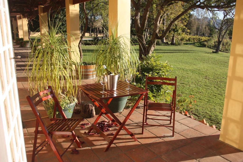 Calais Wine Estate Guest House Paarl Exterior photo